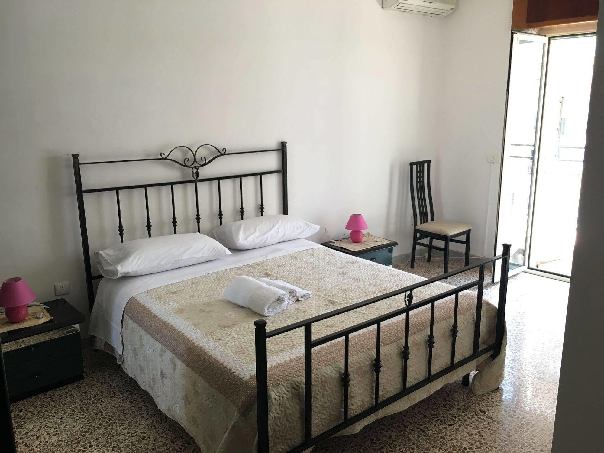 B&B Crotone Exterior photo